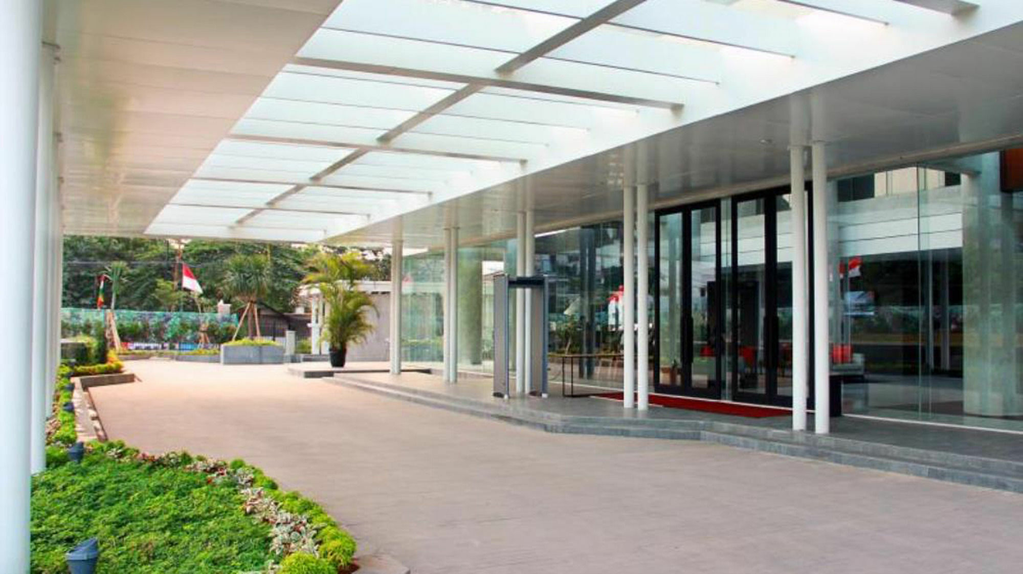 Ra Premiere Simatupang Hotel Cilandak  Exterior photo